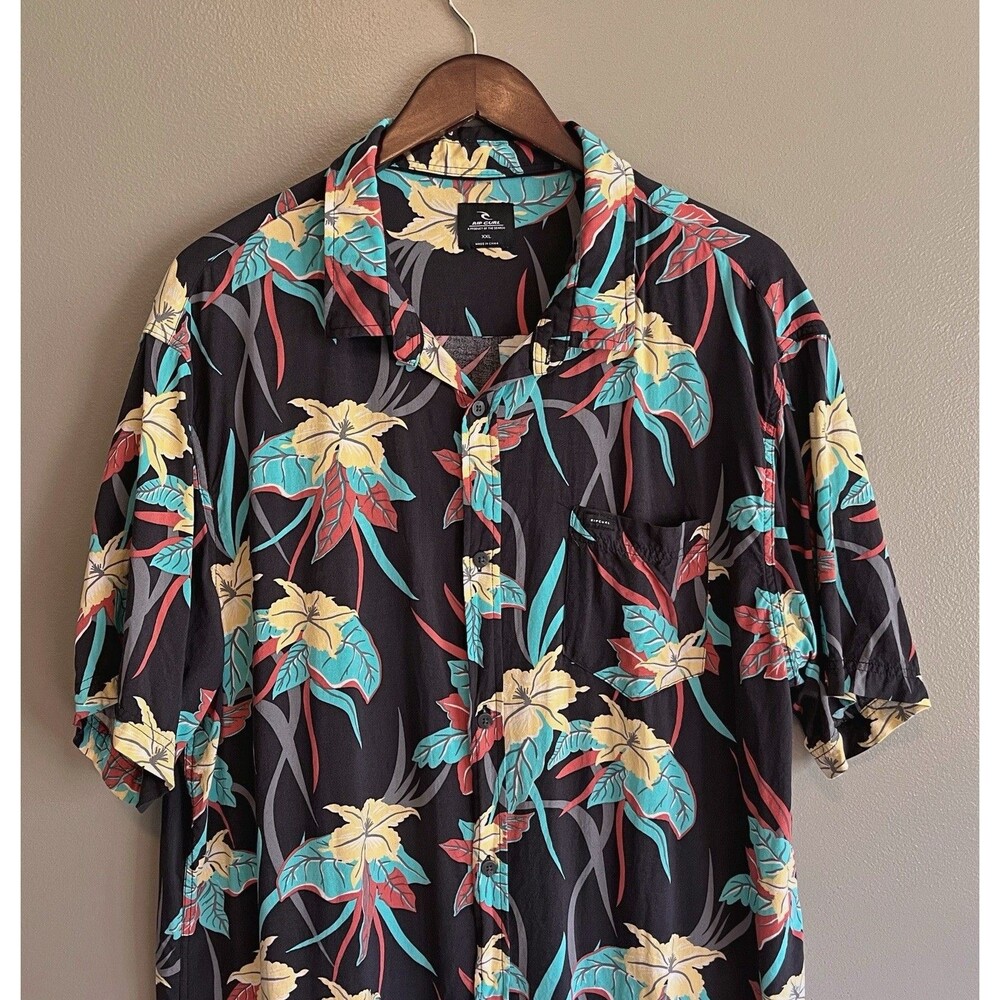 Rip Curl Men's XXL Black Floral Hawaiian Shirt Short Sleeve Button Up Summer 2XL